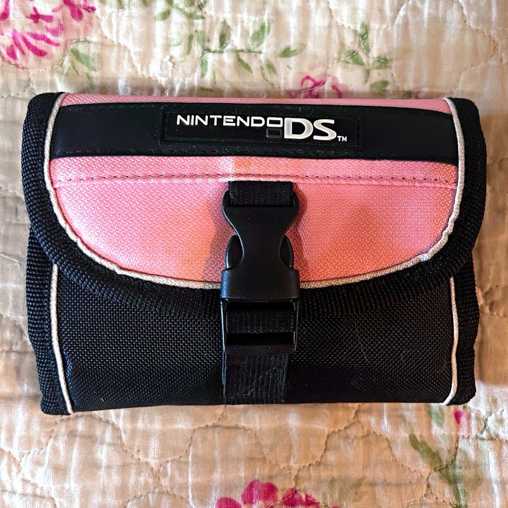 Vintage Nintendo DS Pink Black Carrying Case Travel Organizer + Clear Shell